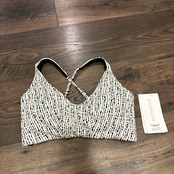 Athleta Other - Athleta Triangle Bikini Top D-DD